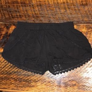 Black flowy Aeropostale shorts